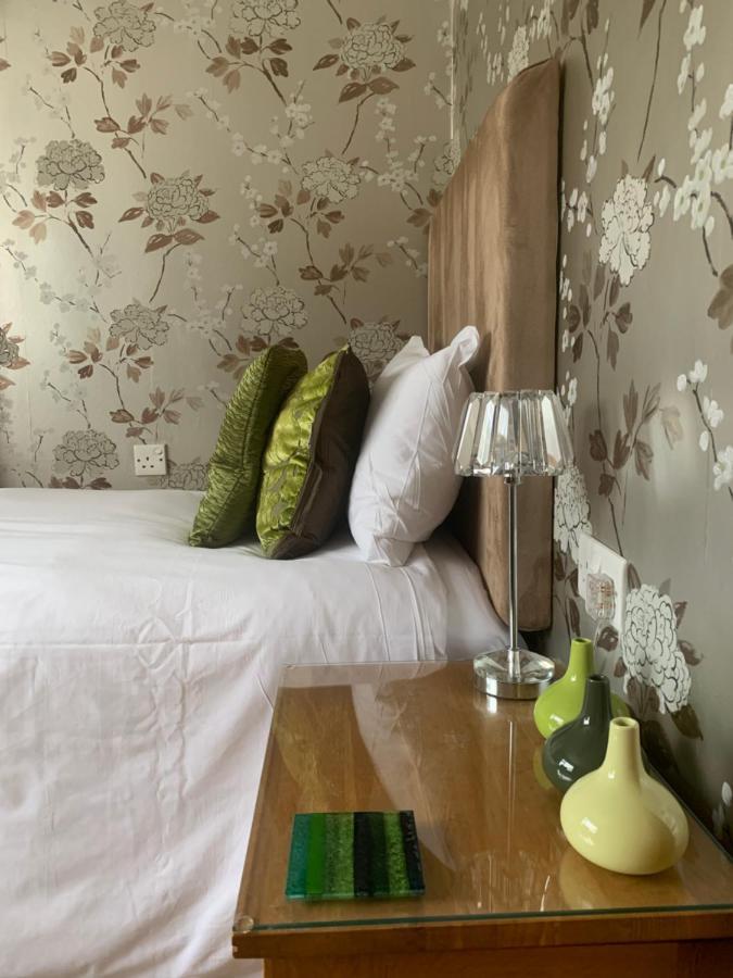 Ramsey House - Luxury Licensed B&B - Parking And Guest Lounge St. Davids  Exteriör bild